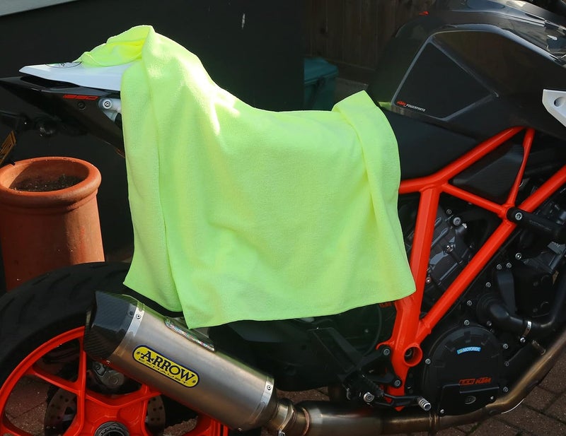 Clay Roberts Extra Large Microfibre Towels, Pack of 6 - Ideal for Car & Motorbike Drying and Cleaning - Image 4