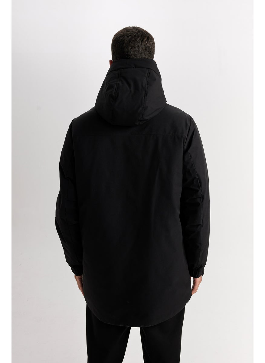 Man Regular Fit Zippered Puffer Jacket