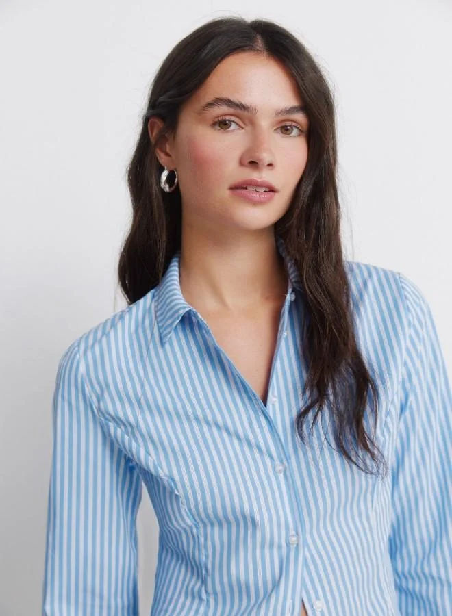 Springfield  Fitted cotton shirt, with a shirt collar, with buttons on the front and cuffs. for Women | Best Price UAE
