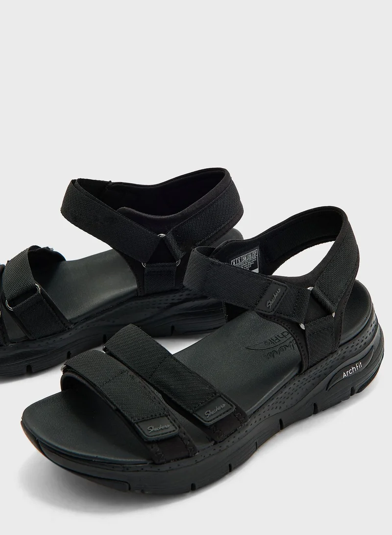 SKECHERS Arch Fit