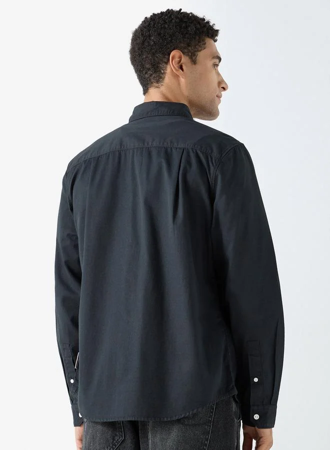 لي كوبر قميص سادة بأكمام طويلة وجيب من لي كوبر