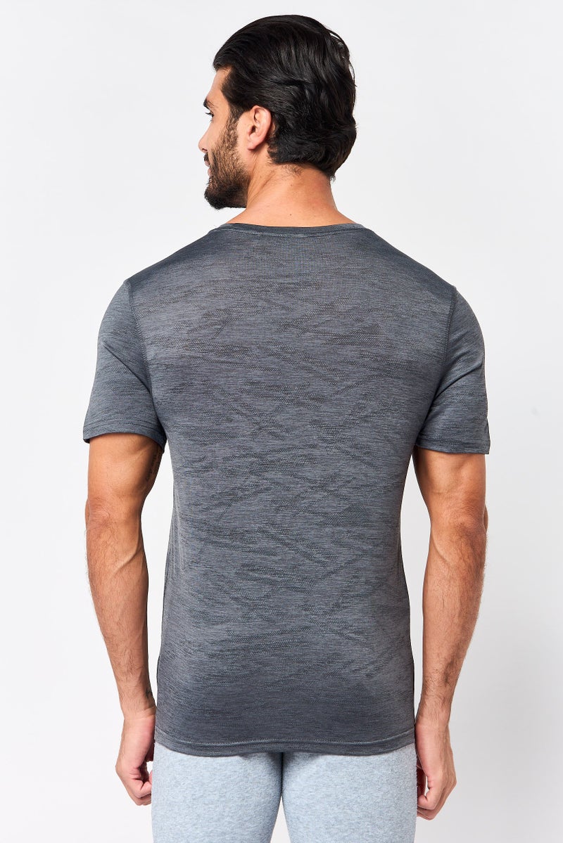 MOTION Men Sportswear Fit Short Sleeve Training T-Shirt, Grey - Image 4