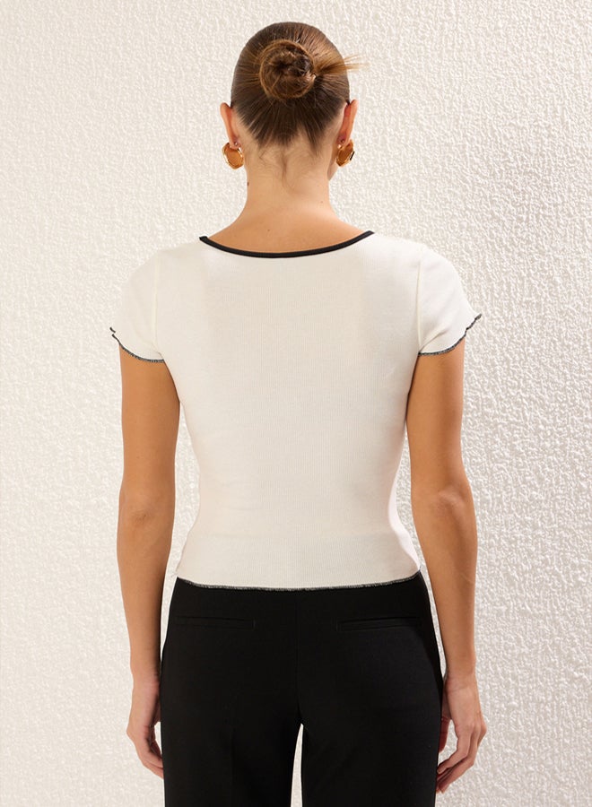 trendyol Ecru Bow Contrast Piping Detail Fitted/Fits the Body Elastic Knitted Blouse  - Image 5