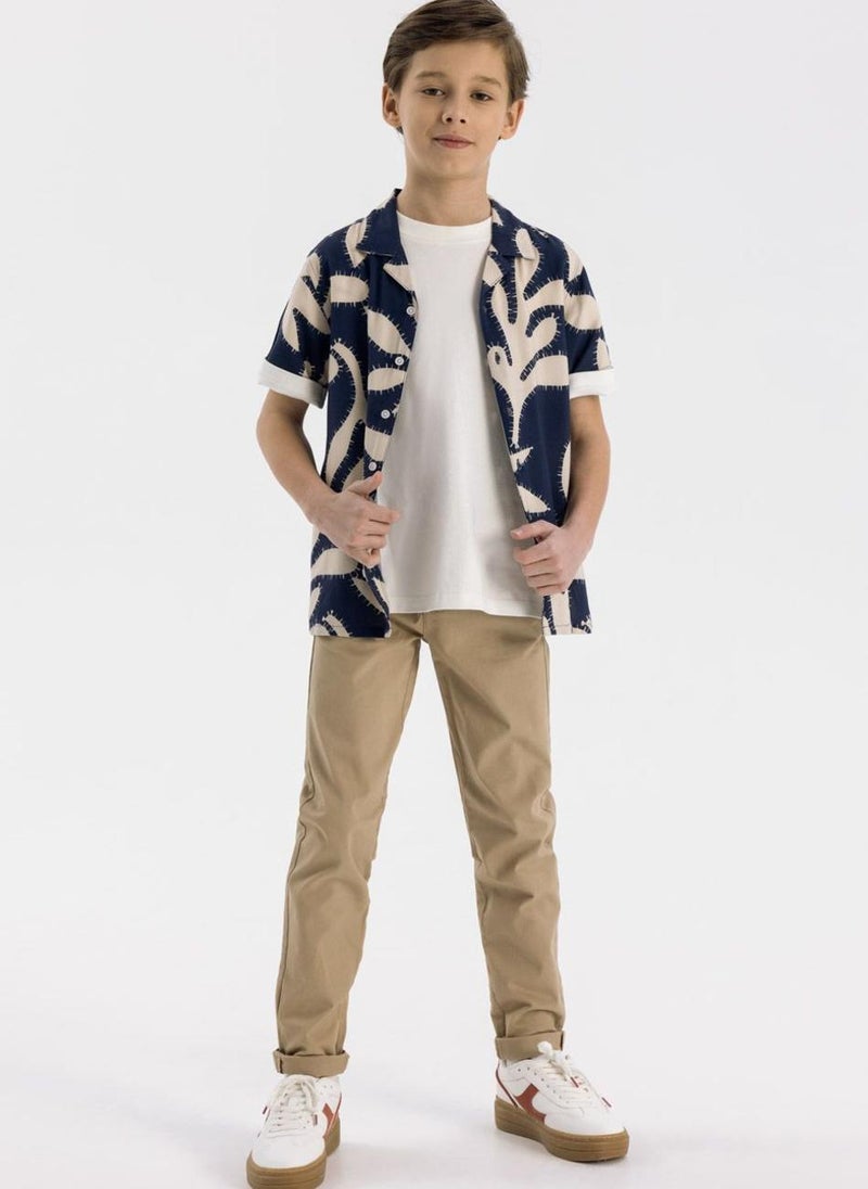 مينوتي بنطال تشينو للأولاد بخصر قابل للتعديل - Image 1