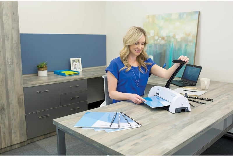 Fellowes Plastic Binding Combs - Round Back, 1/2 Inch Diameter, 90 Sheets Capacity, Black, 100 Pack - Image 2