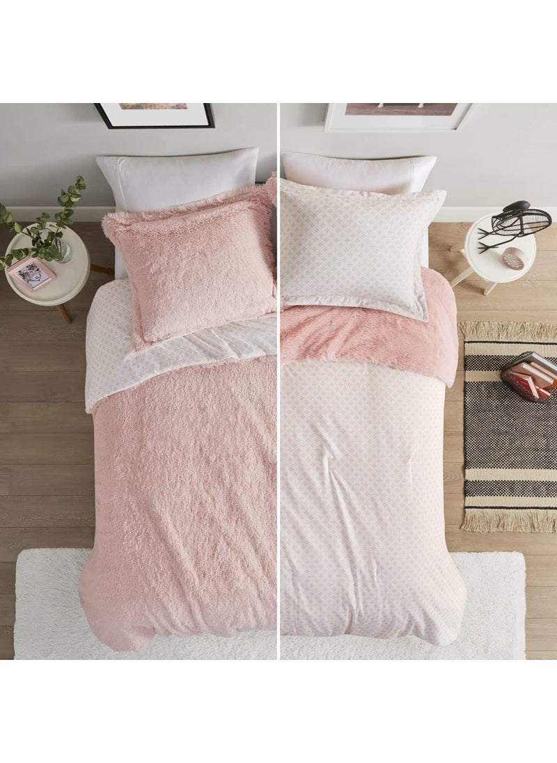 Intelligent Design Intelligent Design Shaggy Faux Fur Cozy Reversible Comforter Set Petal Print Reverse Modern All Season Lightweight Fuzzy Bedding with Matching Sham Blush FullQueen 3 Piece 