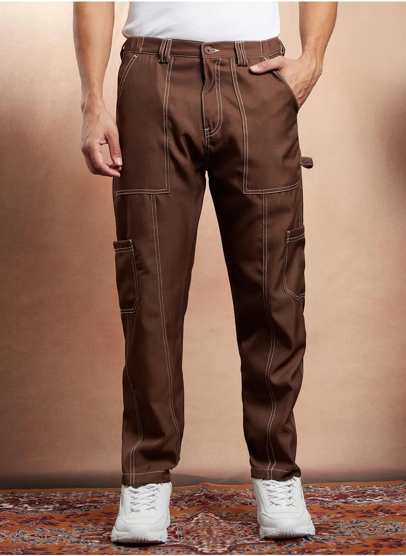 كامبوس سوترا Campus Sutra Men's Mocha Brown Contrast-Stitch Carpenter Utility Trousers For Casual Wear | Mid-Rise | Straight Fit | Button Closure | Trousers Crafted With Comfort Fit For Everyday Wear
