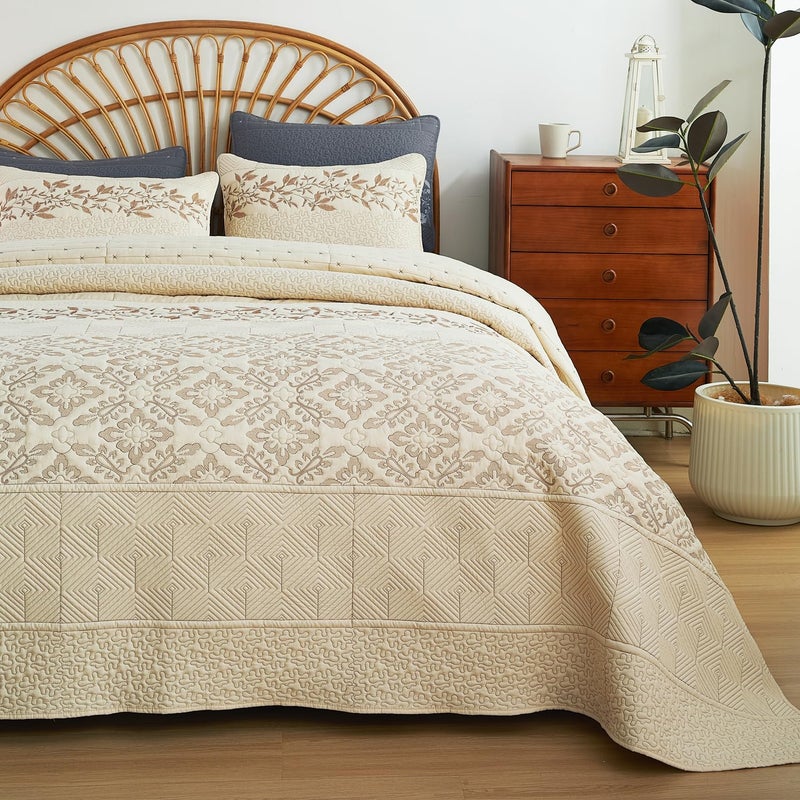 EVENHUG Floral Embroidered Quilt Set King Size 3 Piece Bedding Set Reversible Farmhouse Bedspread Coverlet with 2 Pillow Shams Lightweight Soft Bed Cover for All Season(106"X 96",Beige) - Image 2