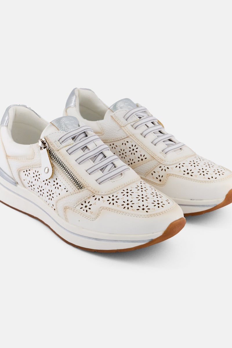 Xti Women Z,C Plata Zipper Casual Shoes, Off White  - Image 3