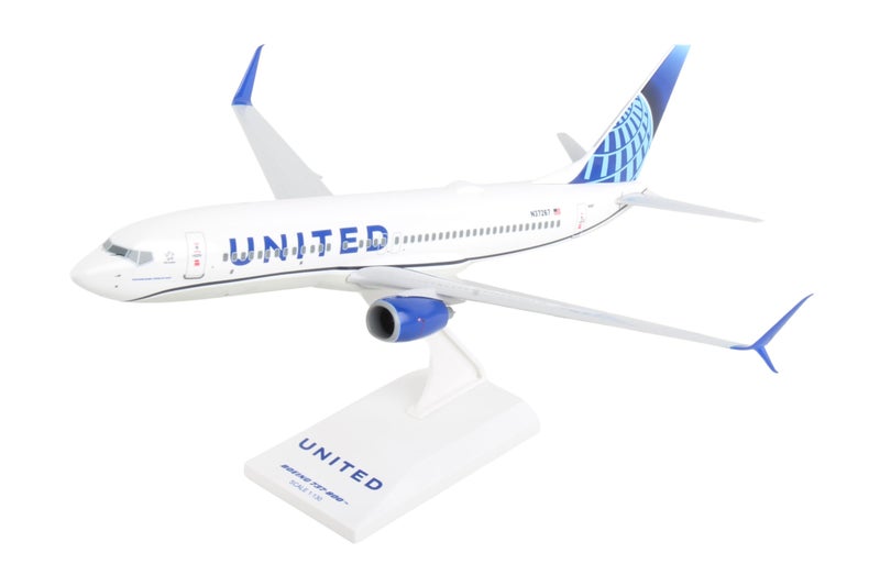 Skymarks United Airlines Boeing 737-800 1/130 Scale Model – Officially Licensed Replica in 2019 New Livery with Snap-Fit Assembly & Display Stand for Ages 14+ - Image 2