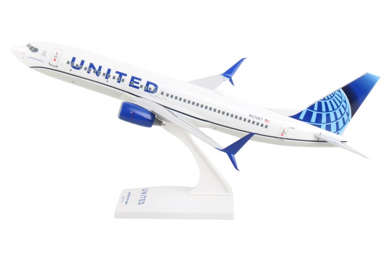 Skymarks United Airlines Boeing 737-800 1/130 Scale Model – Officially Licensed Replica in 2019 New Livery with Snap-Fit Assembly & Display Stand for Ages 14+ - Image 4