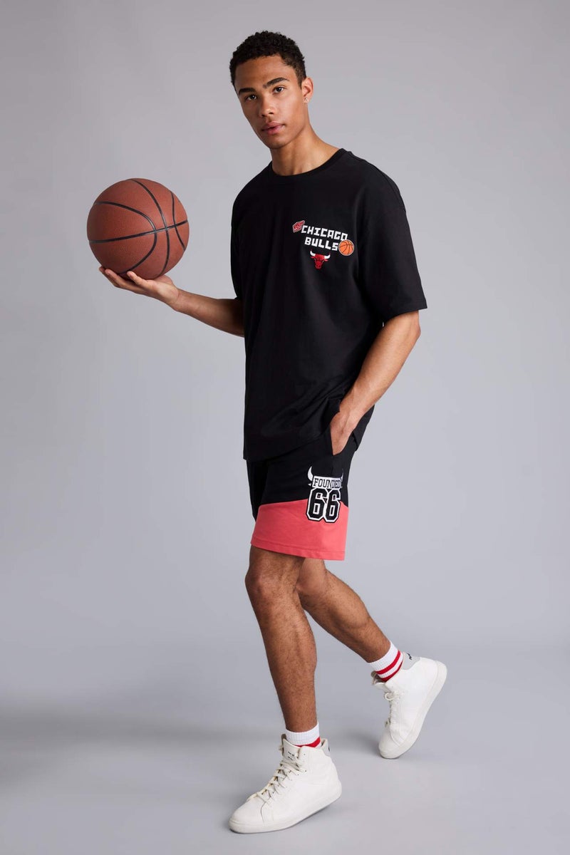 DeFacto Standard Fit Short Leg NBA Chicago Bulls Shorts - Image 1