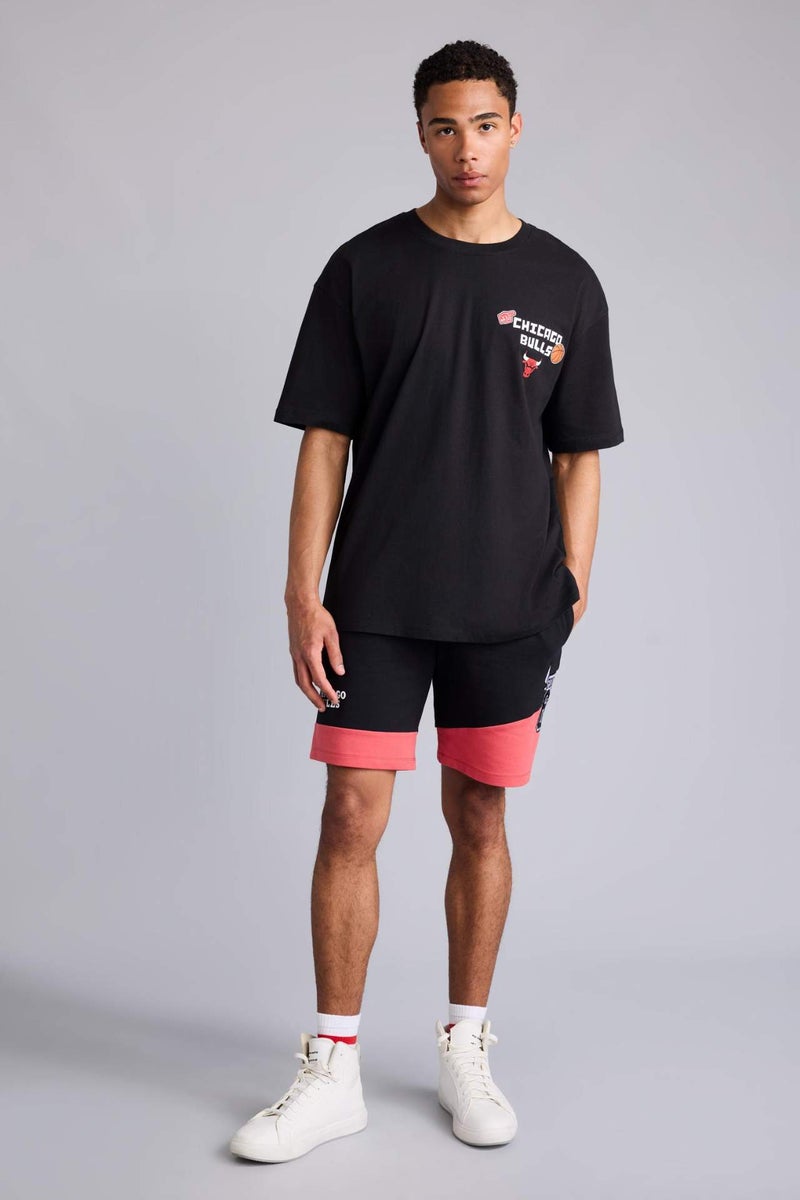 DeFacto Standard Fit Short Leg NBA Chicago Bulls Shorts - Image 2