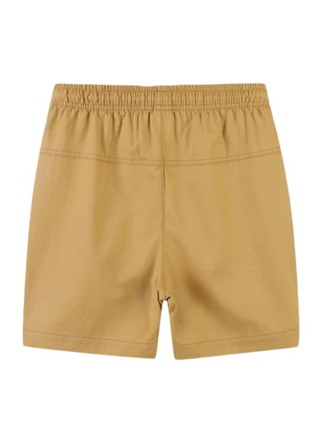 يونيكي Khaki Regular Fit Mid Rise Solid Shorts
