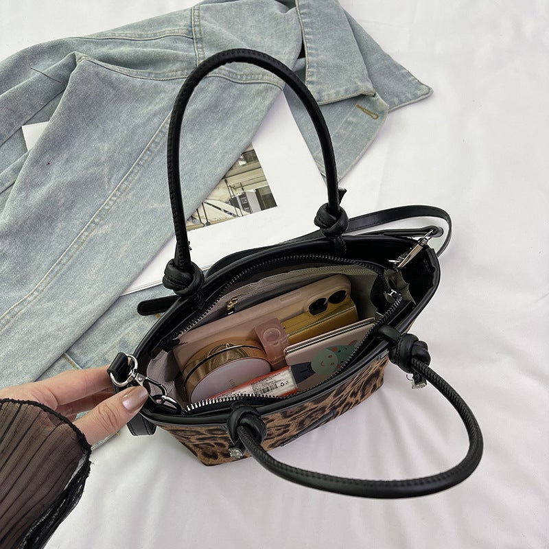 Distinctive Fashion Leopard Bucket Bag Women'S Bag Retro Crossbody Bag Texturized Western Style Shoulder Bag - Image 5