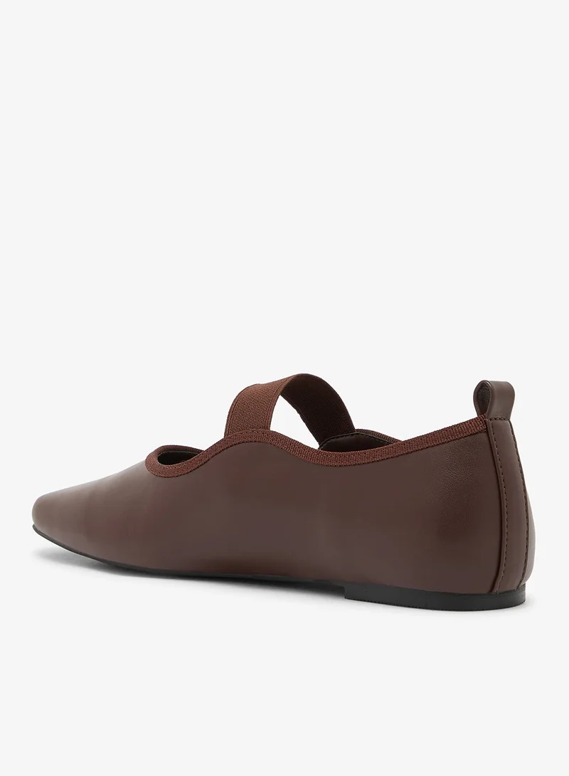 GLAMOROUS Square Toe Ballet Flats