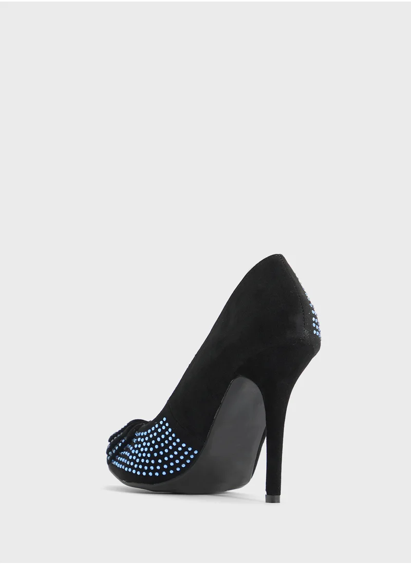 ايلا ليمتد اديشن Studded Pump With Bow