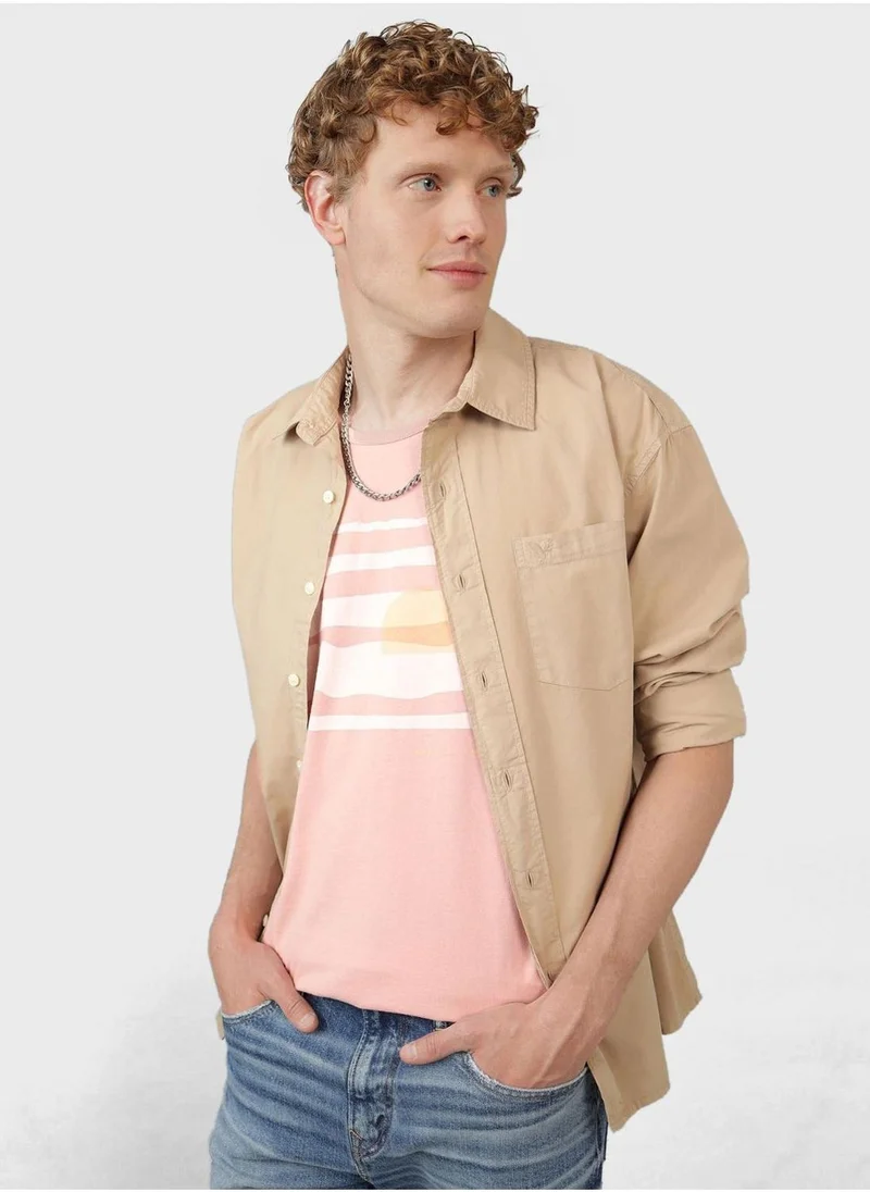 امريكان ايجل Front Pocket Regular Fit Shirt