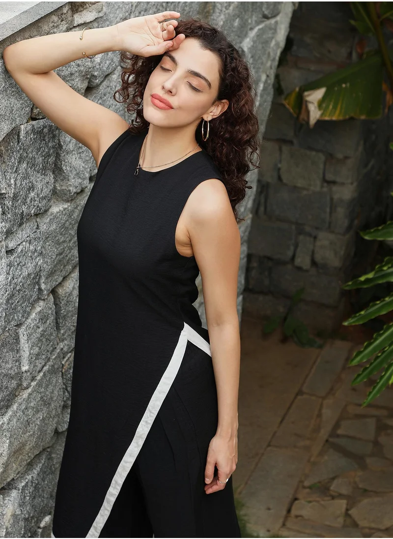 قصة Women's Raven Black Contrast Tilt Kurta Set