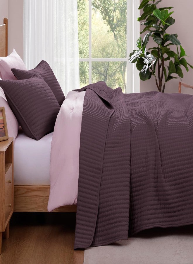 WRENSONGE Queen Quilt-3 Pieces Lightweight Bedspreads Italian Plum Queen Size Quilt Bedding Set for All Seasons, Soft Summer Coverlet with 2 Pillow Shams Suitable for Bed, Couch - Image 5