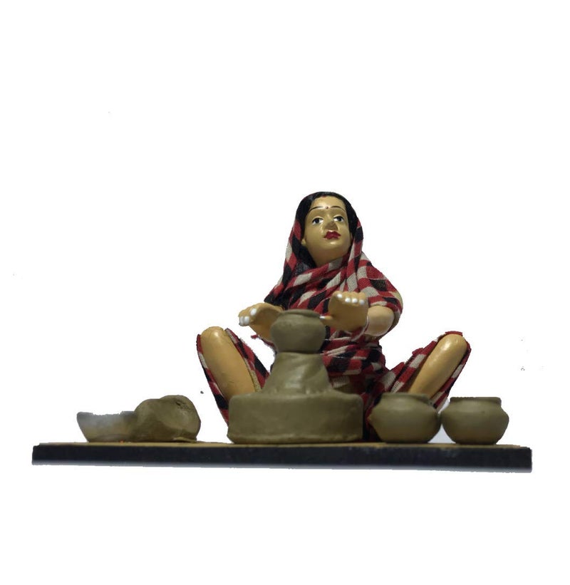 Cutrunn Handmade Clay Human Figure Beautifully Crafted Pottery Maker  - Image 2