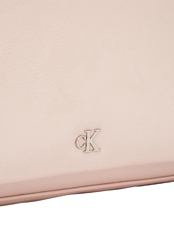 كالفن كلاين جينز Utility Zip Detial Crossbody