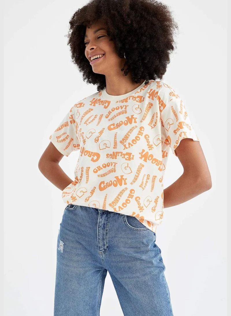 ديفاكتو Regular Fit Short Sleeve Printed T-Shirt