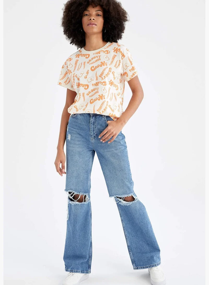 ديفاكتو Regular Fit Short Sleeve Printed T-Shirt
