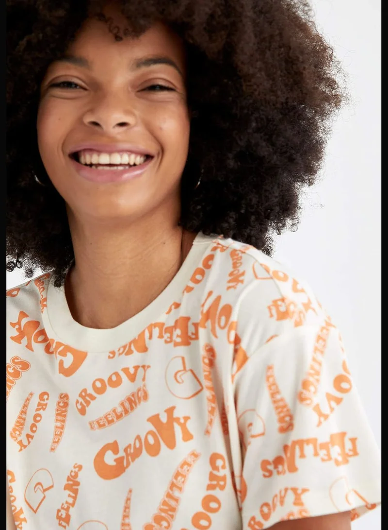 ديفاكتو Regular Fit Short Sleeve Printed T-Shirt