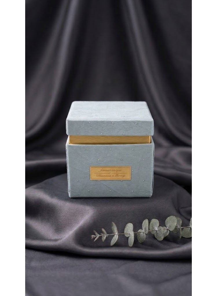 Embellished Gift Box with Ribbon Bow - Image 5