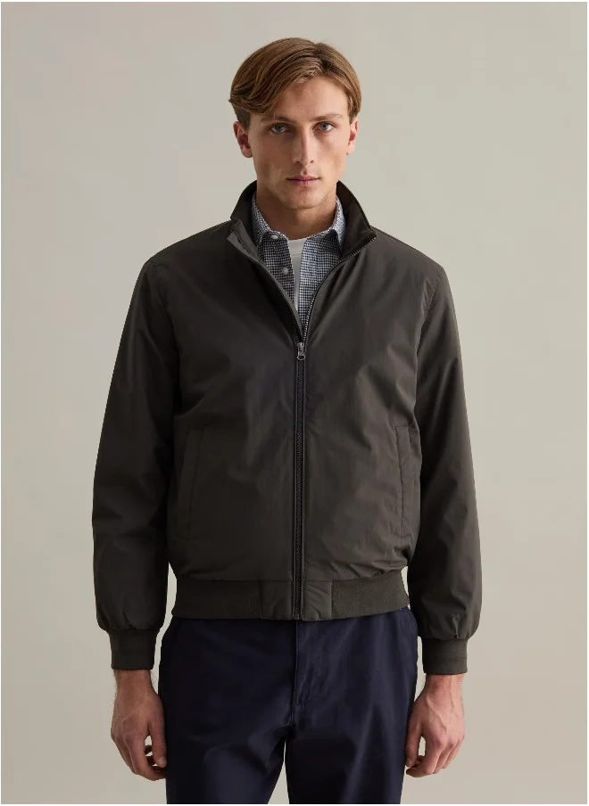او في اس Full-zip bomber jacket with high neck