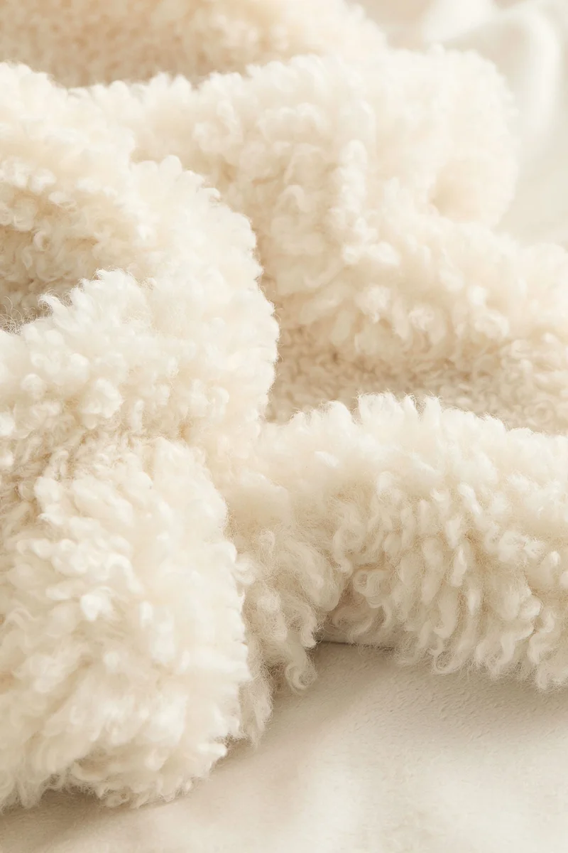 H&M Teddy blanket