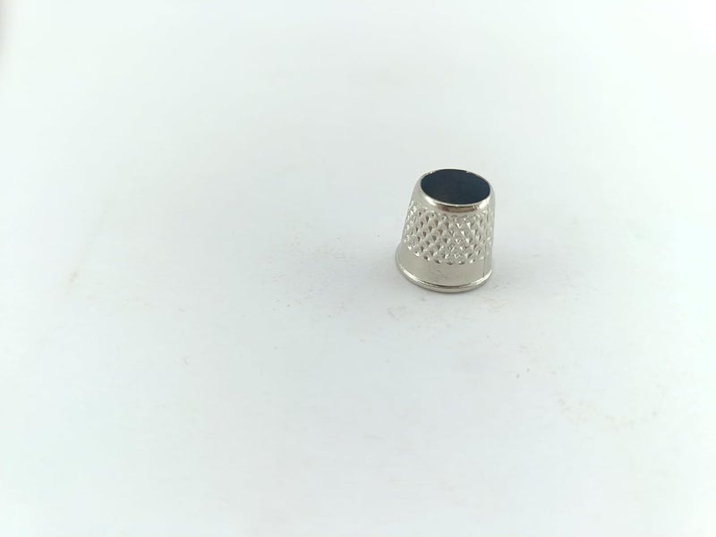 advancedestore advancedestore Pack of 1Pc Size4 Shield Pin Needle Grip Silver Sewing Machine Handworking DIY Craft Tool Thimbles Metal Sewing Tailor - Image 2