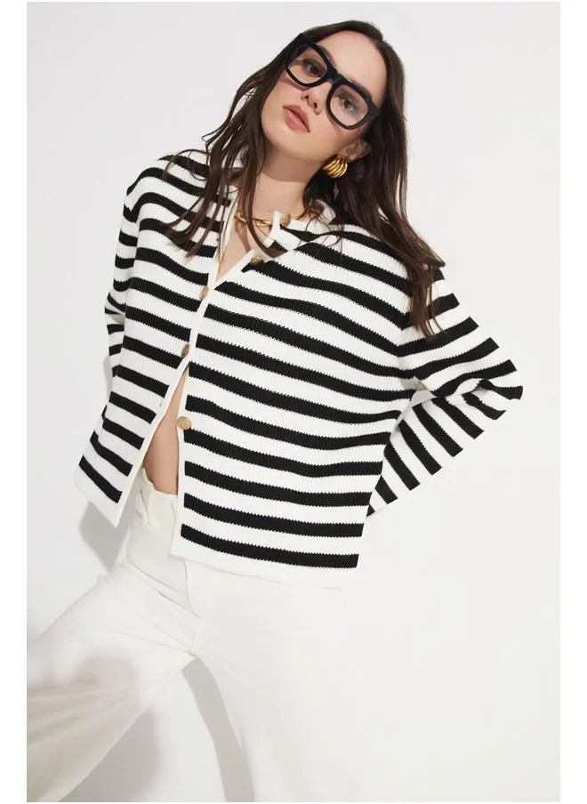 JUNE June Striped Button Detailed Padded Knitwear Cardigan Black - White