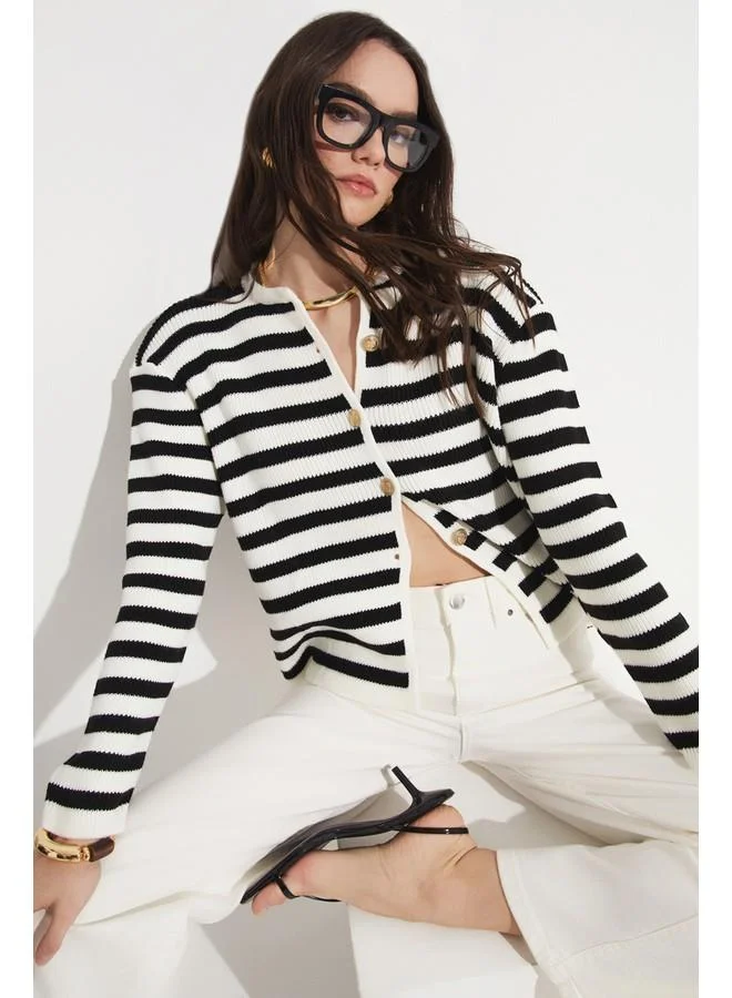 JUNE June Striped Button Detailed Padded Knitwear Cardigan Black - White