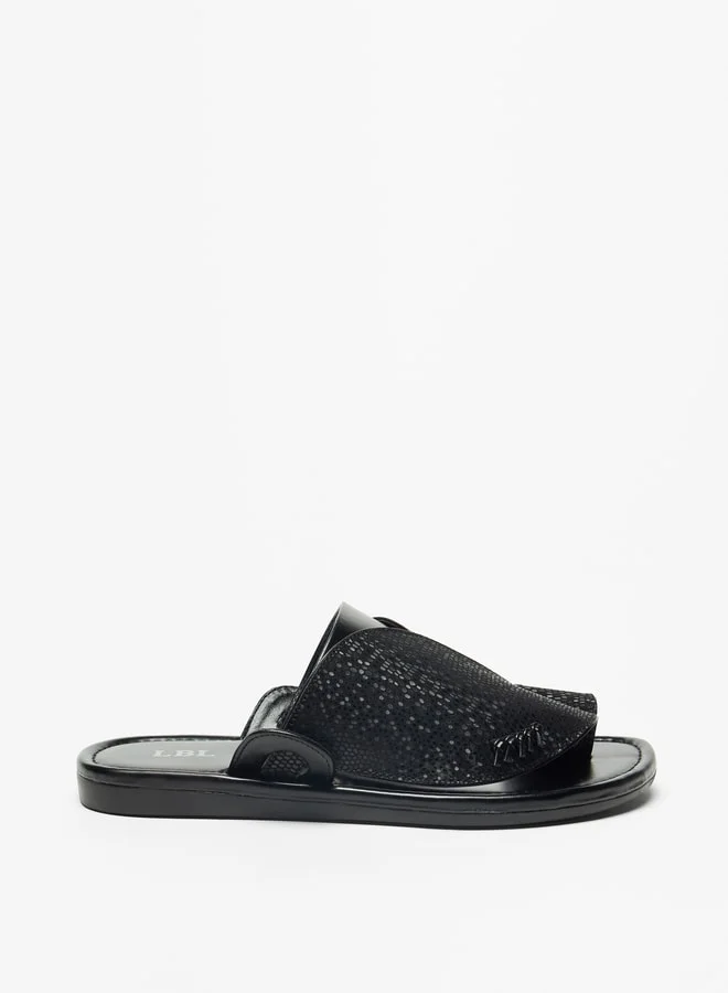 ال بي ال من شو اكسبرس Boys Textured Slip-On Arabic Sandals with Toe Loop Closure