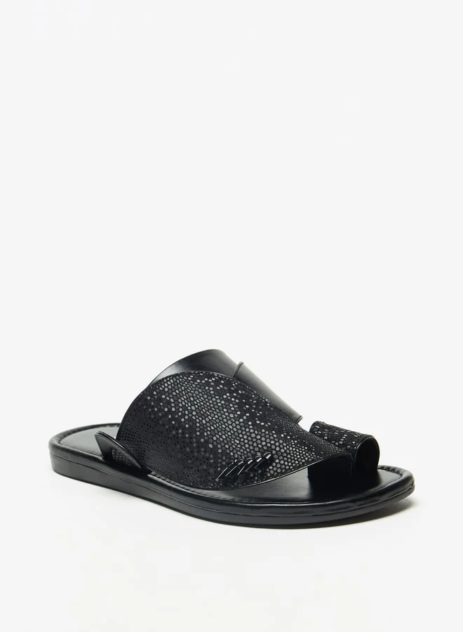 ال بي ال من شو اكسبرس Boys Textured Slip-On Arabic Sandals with Toe Loop Closure