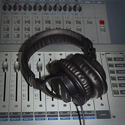 Tascam TH-MX2 Closed-Back Studio Mixing Headphones - Image 3
