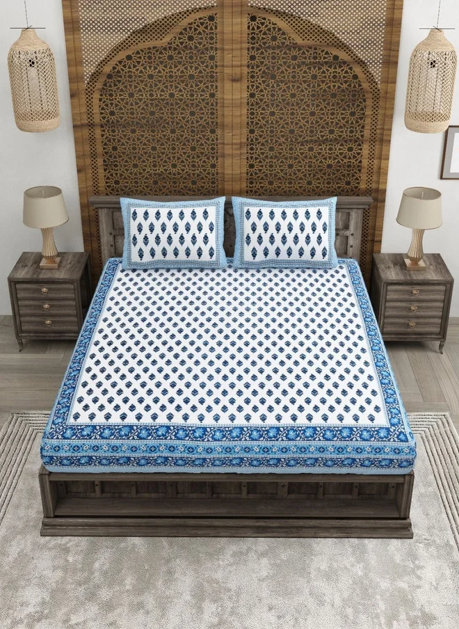 CLOTHOLOGY CLOTHOLOGY Blue Floral Pure Cotton 180 TC King Size Bedsheet with 2 Pillow Covers