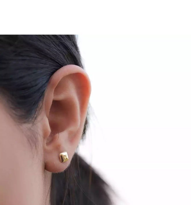 Ruby Art Gold 18K Pure Gold Women’s Earrings – Elegant Lightweight - 1.12  Gram - Image 2