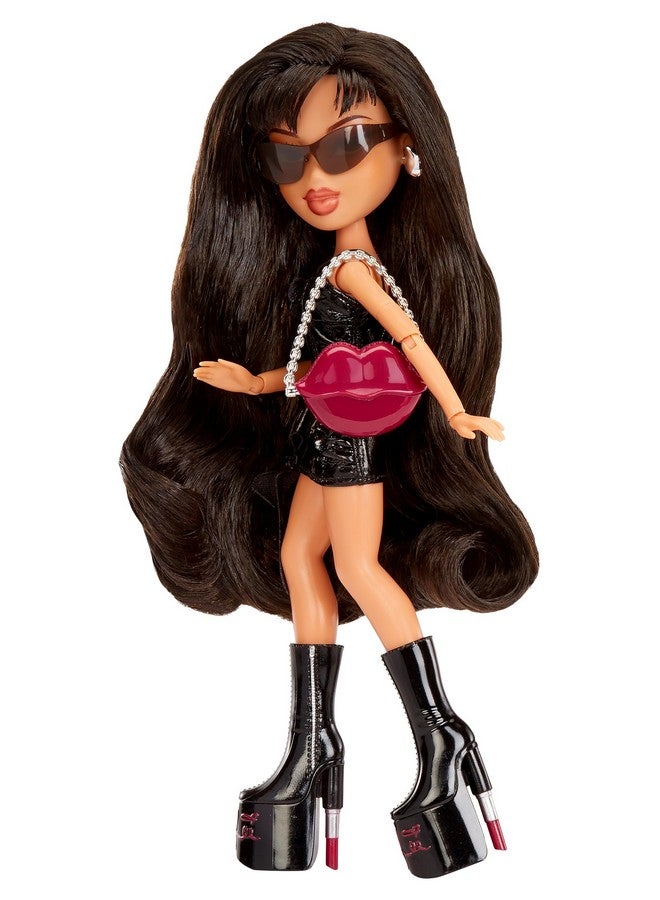 Bratz x Kylie Jenner Day Fashion Doll with Accessories and Poster - Image 5