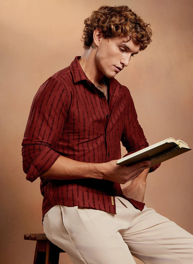 Campus Sutra Campus Sutra Men's Brick Red Tassel-Weave Shirt For Casual Wear | Spread Collar | Long Cuffed Sleeves | Button Closure | Shirt Crafted With Comfort Fit For Everyday Wear