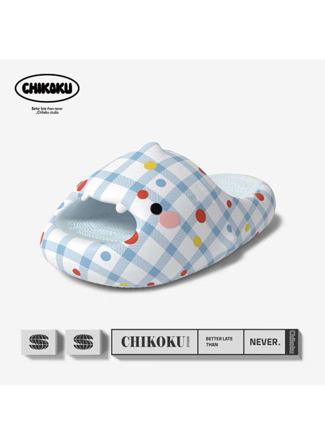 Chikoku شبشب قرش كرتون لطيف شبكي للنساء خارجي بسماكة عازلة مضاد للانزلاق منزلي صندل قرش للأزواج للرجال - Image 1