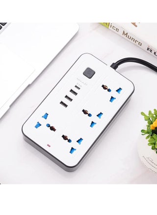 4 AC Outlet and 3 USB 1 Type C