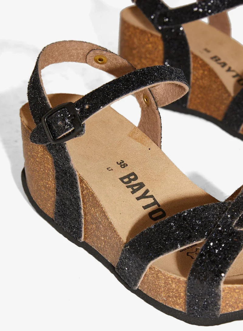 بيتون صندل بكعب ويدج