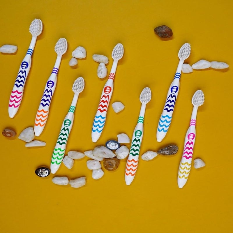 MAXI Mango Hard Bristles Toothbrush, Multicolor (Pack of 12) - Image 3