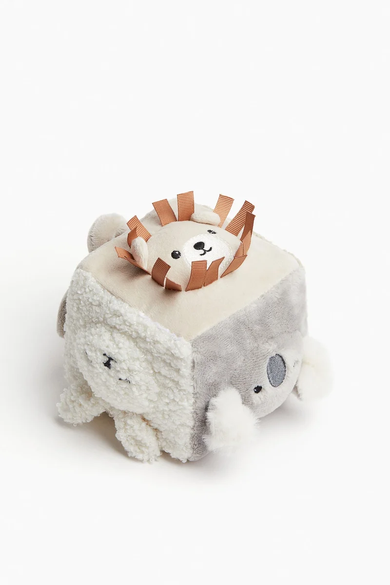 اتش اند ام Interactive cube-shaped soft toy