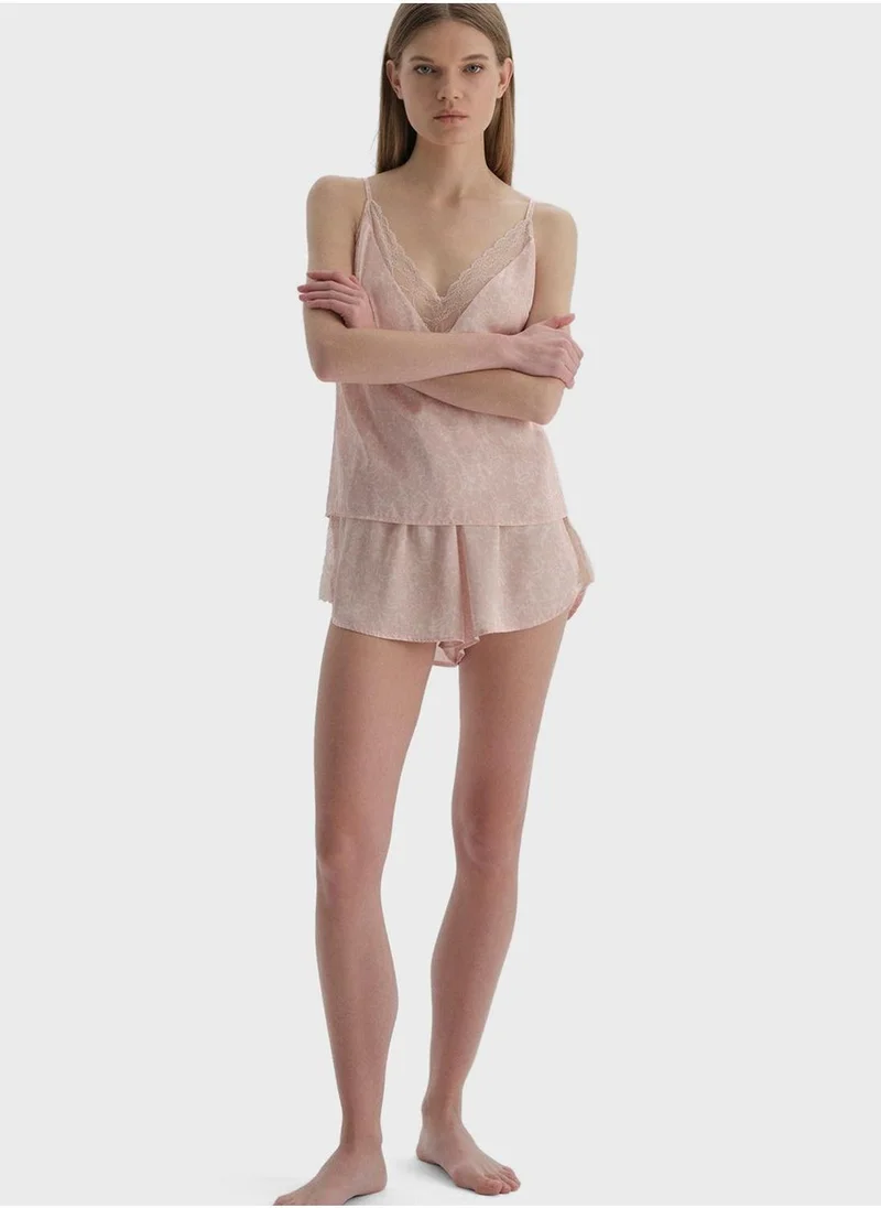 dagi Lace Detail Cami Top