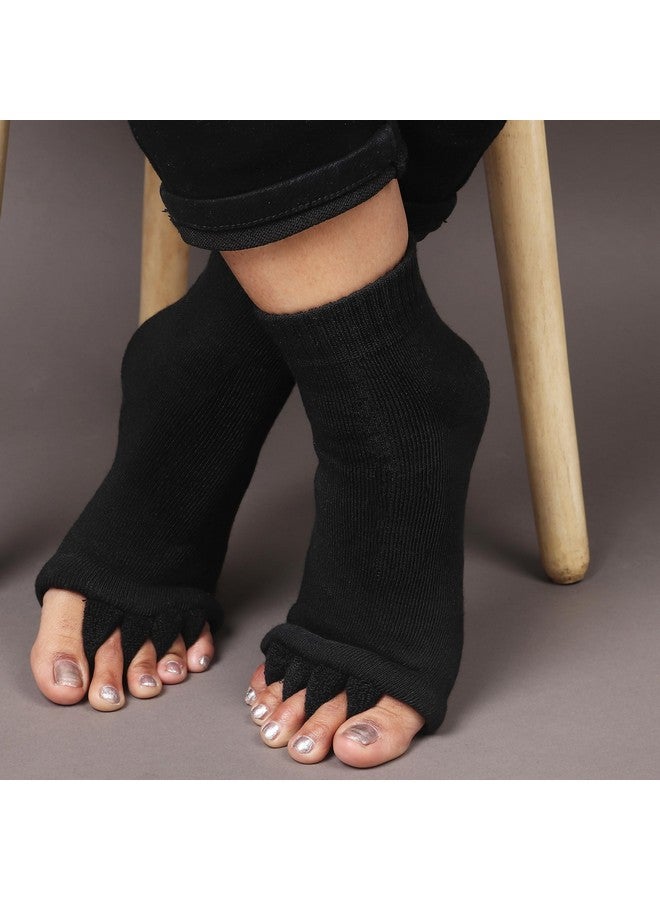 AEGON جوارب أيجون لتقويم القدمين قطن | فاصل أصابع 5 | لتخفيف آلام القدم | مصحح بونيون | هالوكس فالغوس | التهاب اللفافة الأخمصية | 1 زوج (أسود) - Image 5