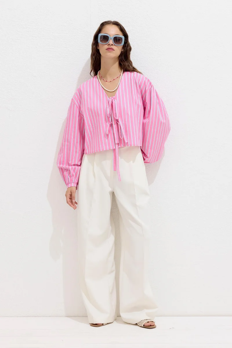 Manuka Patterned Lace Blouse Pink